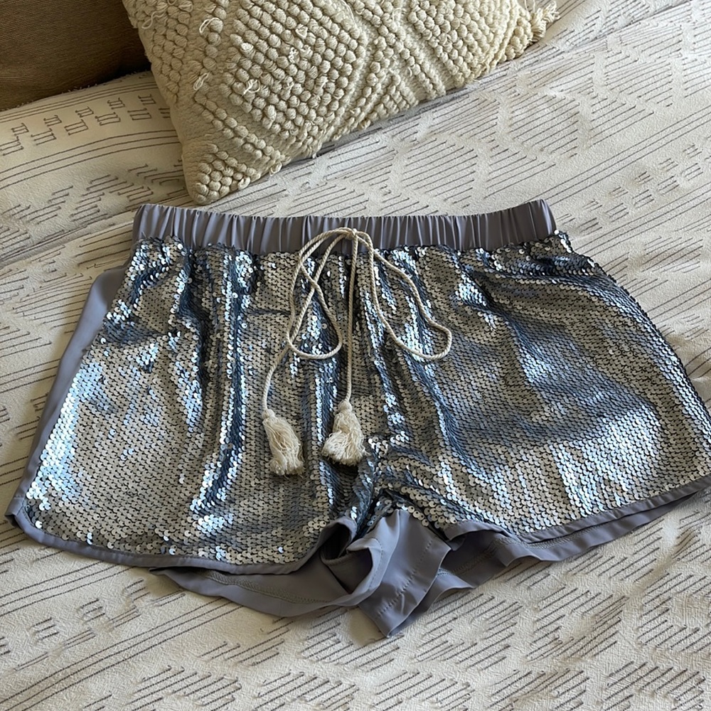 Sequined drawing shorts - XL but fits like a M